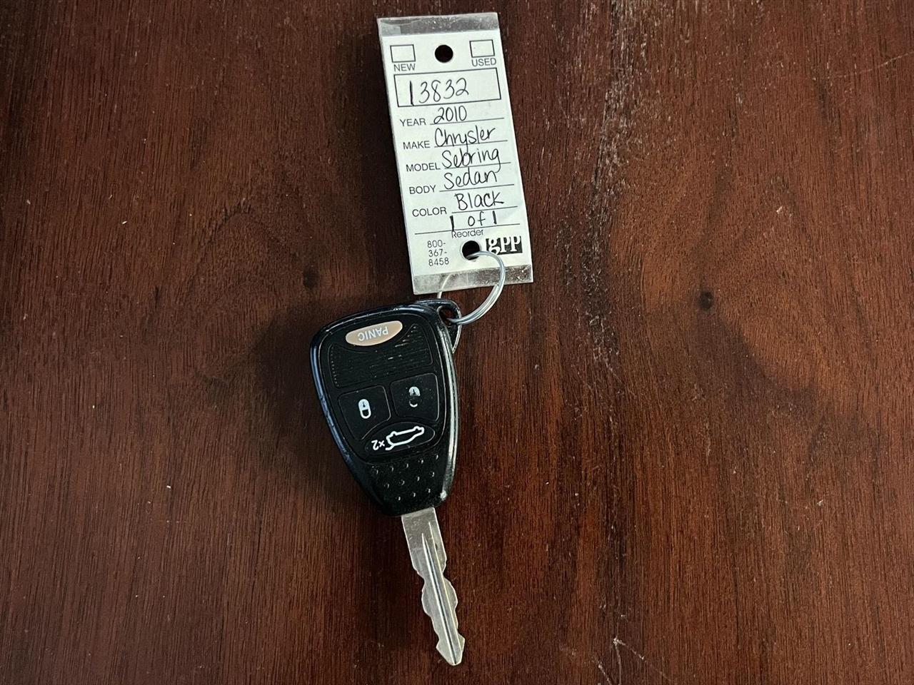 Chrysler Sebring Sedan Limited 2010