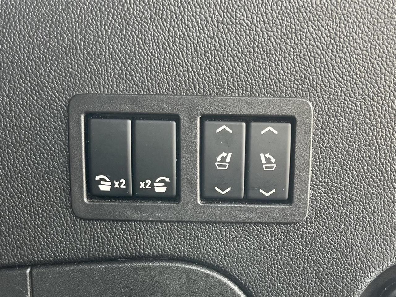 GMC Yukon Denali 4WD 2018