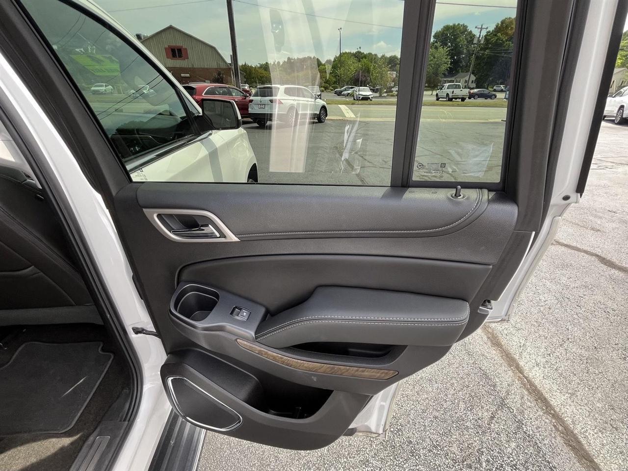 GMC Yukon Denali 4WD 2018