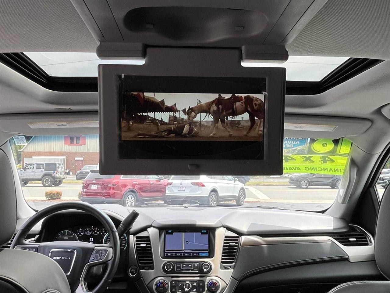 GMC Yukon Denali 4WD 2018