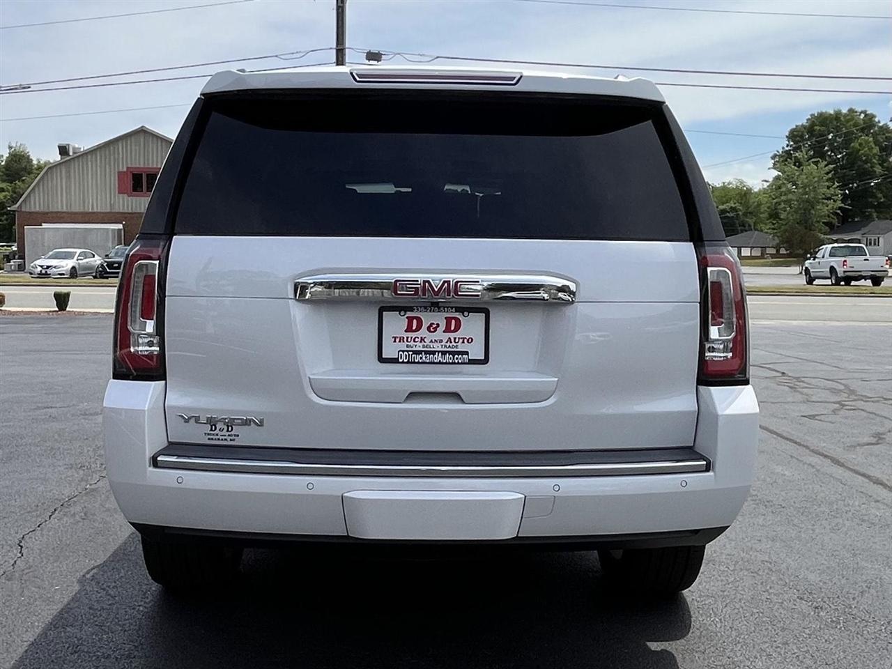 GMC Yukon Denali 4WD 2018