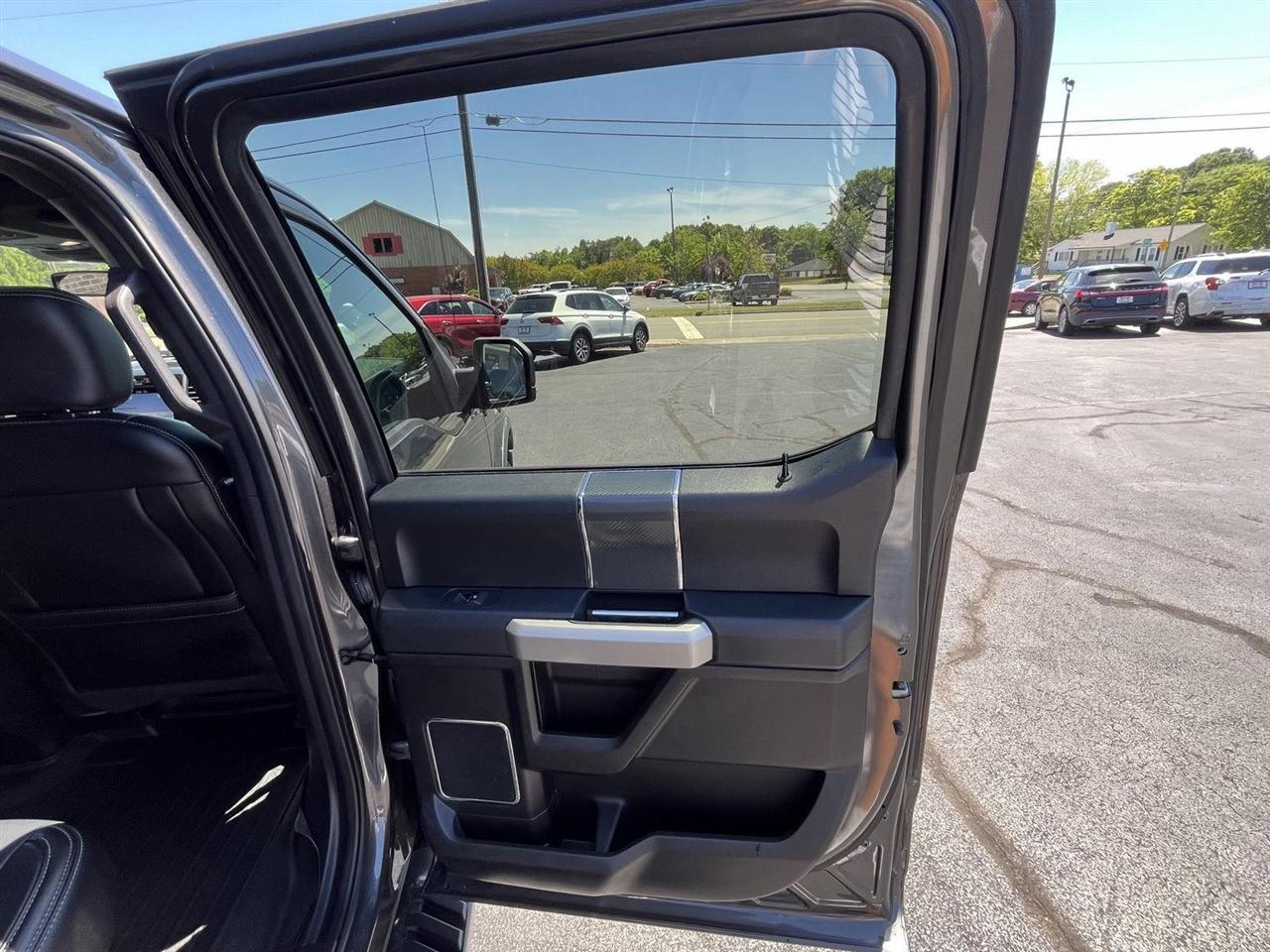 Ford F-150 Lariat 4WD SuperCrew 5.5' Box 2019