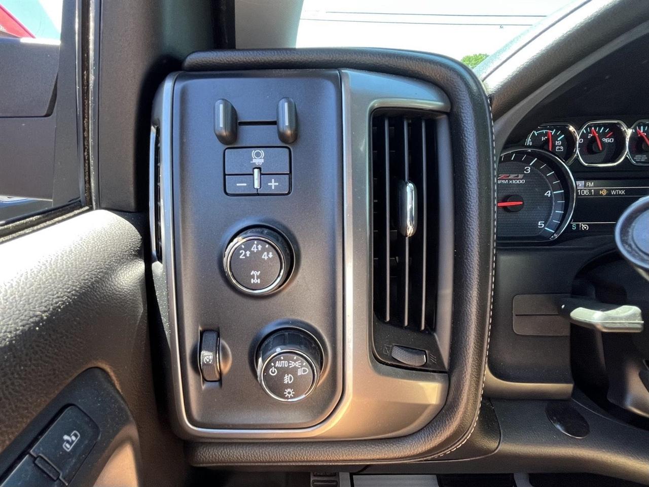 Chevrolet Silverado 2500HD LTZ Double Cab 4WD 2015