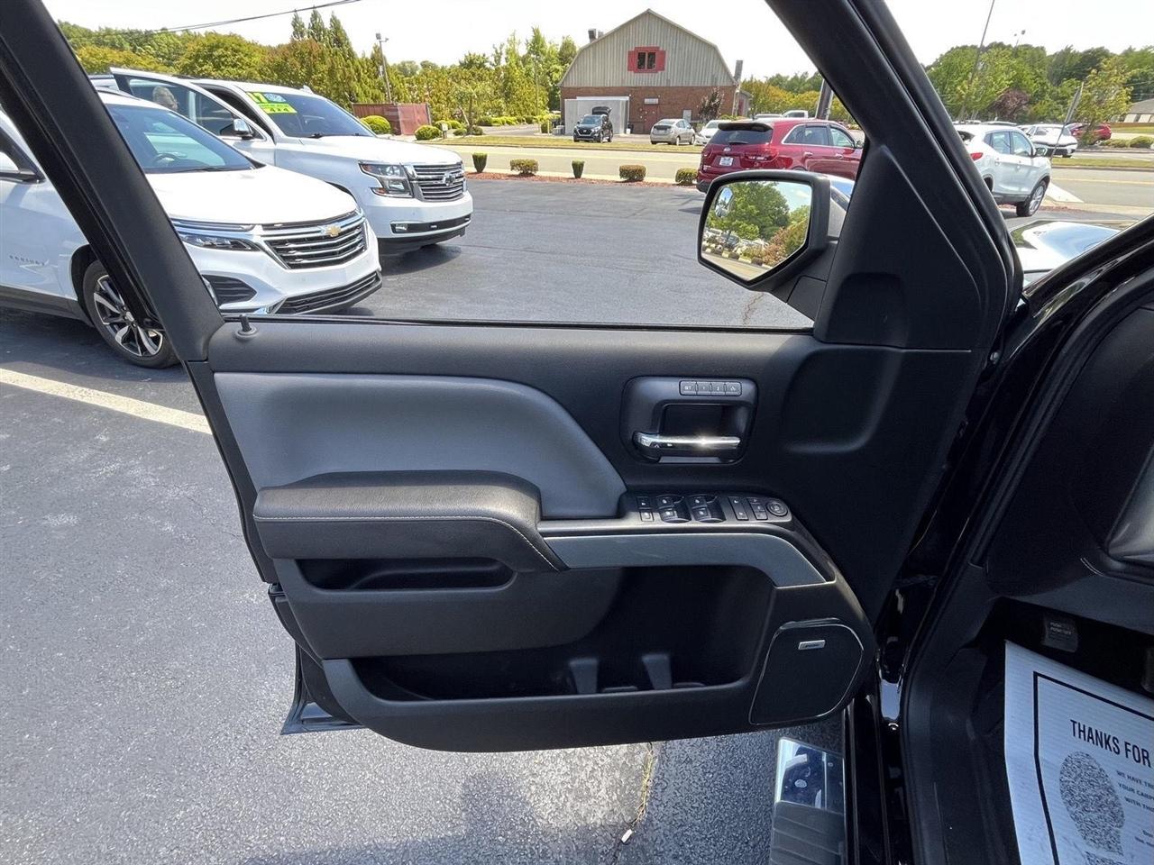 Chevrolet Silverado 1500 LTZ Crew Cab 4WD 2018