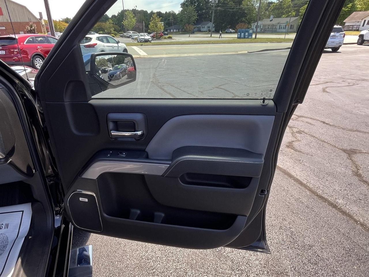 Chevrolet Silverado 1500 LTZ Crew Cab 4WD 2018