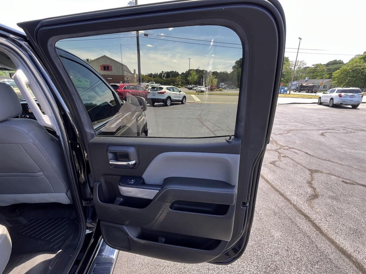 Chevrolet Silverado 1500 LTZ Crew Cab 4WD 2018