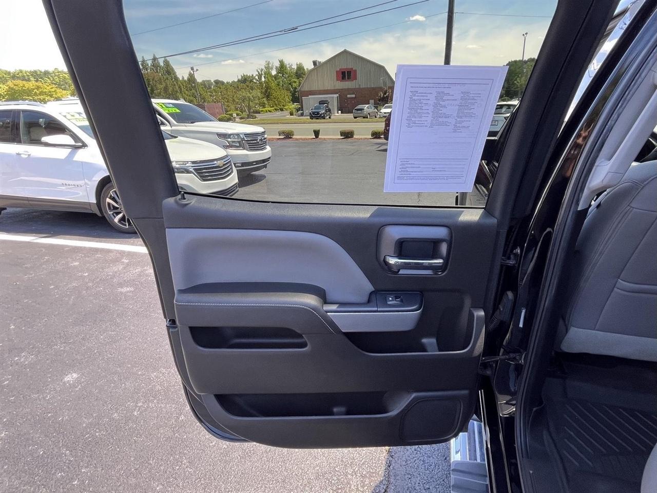 Chevrolet Silverado 1500 LTZ Crew Cab 4WD 2018