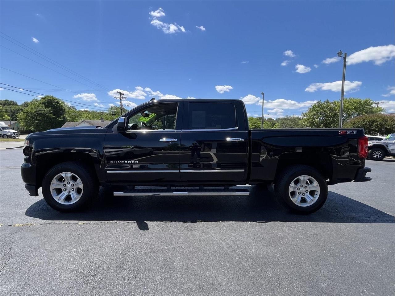 Chevrolet Silverado 1500 LTZ Crew Cab 4WD 2018