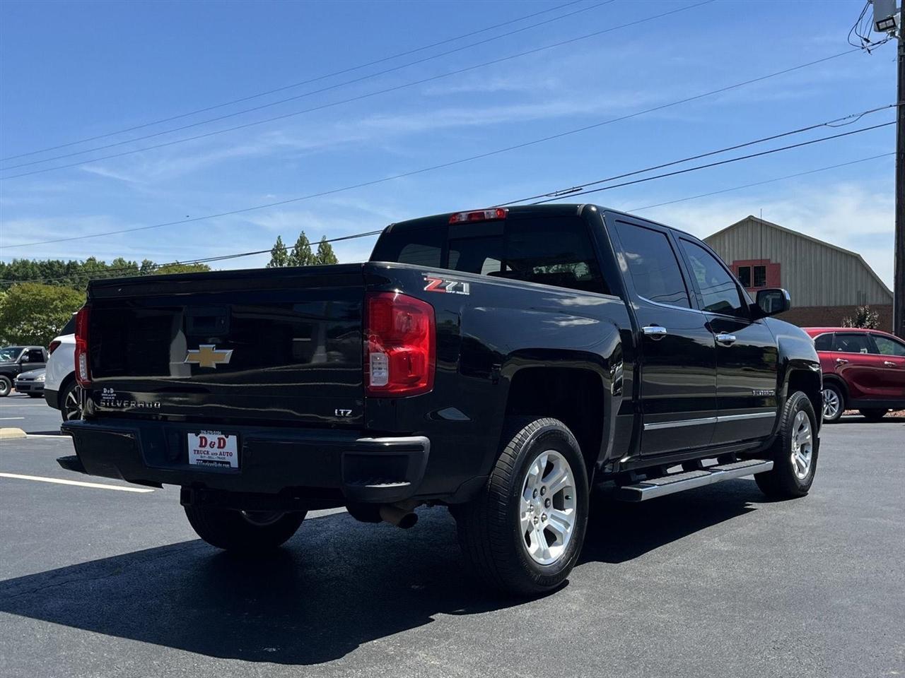 Chevrolet Silverado 1500 LTZ Crew Cab 4WD 2018