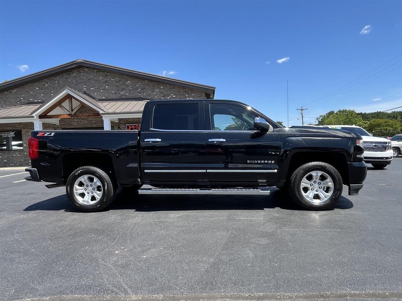 Chevrolet Silverado 1500 LTZ Crew Cab 4WD 2018