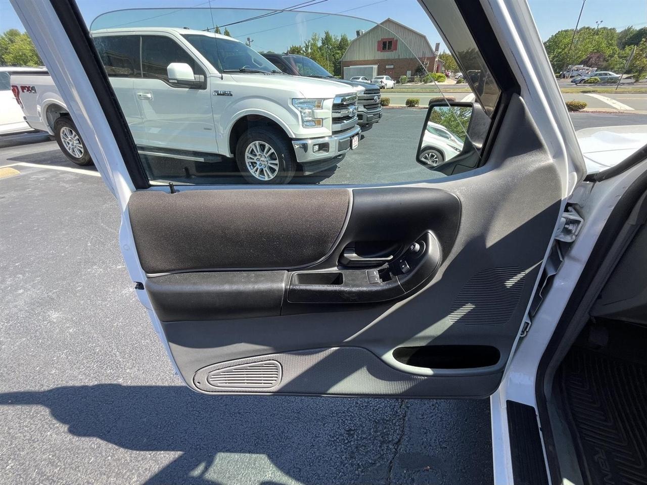 Ford Ranger XLT SuperCab 4-Door 2WD 2009