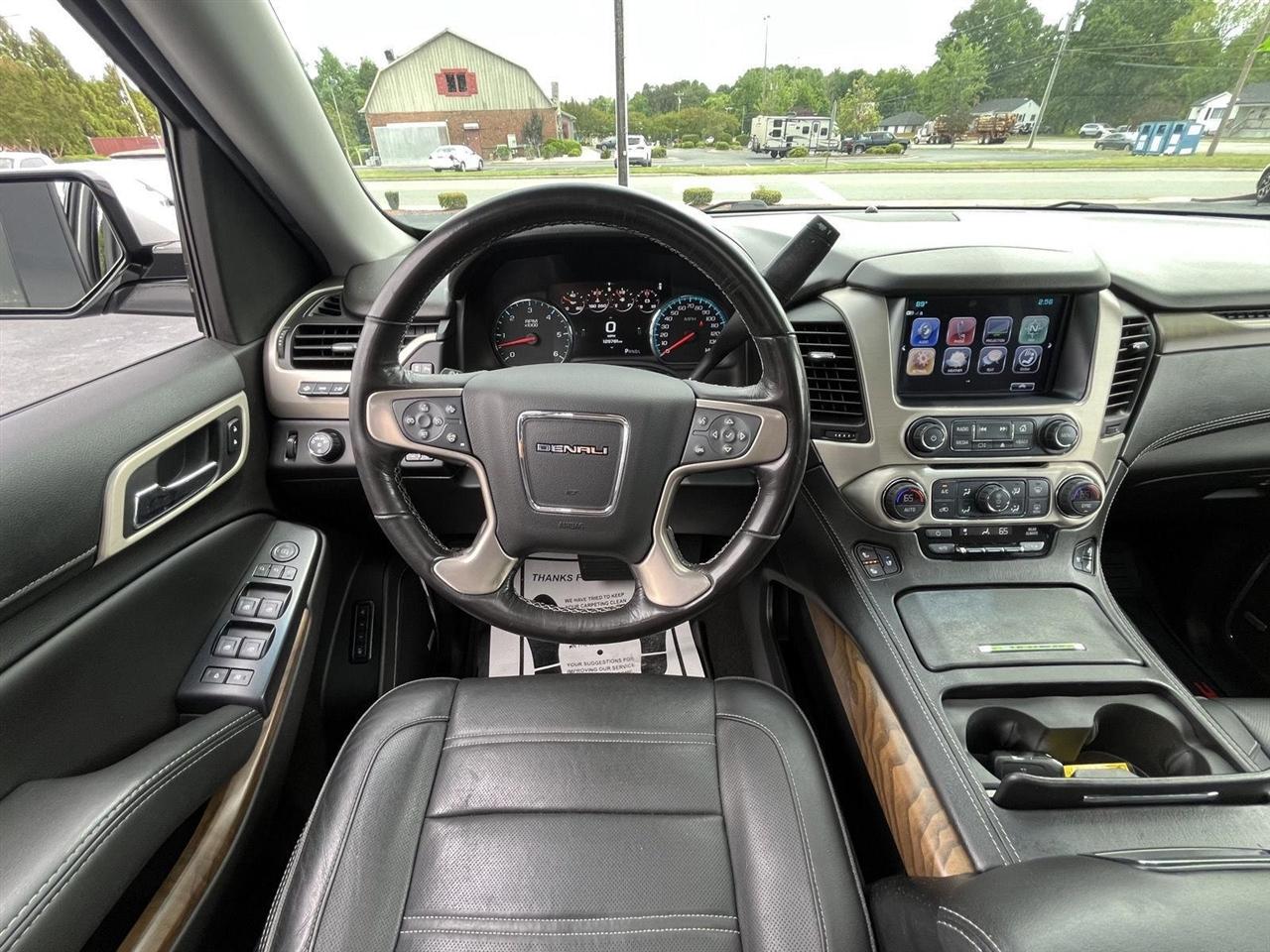 GMC Yukon Denali 4WD 2018