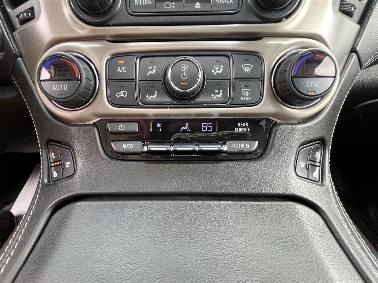 GMC Yukon Denali 4WD 2018