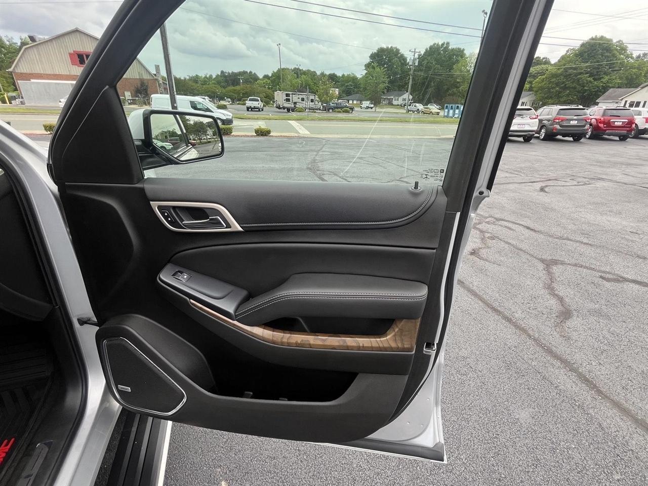 GMC Yukon Denali 4WD 2018