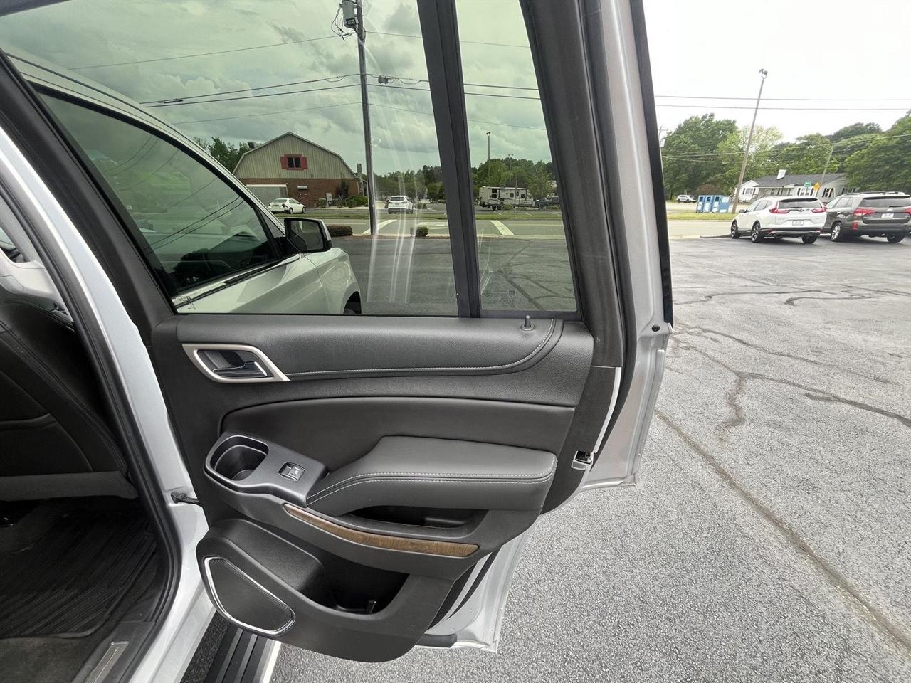 GMC Yukon Denali 4WD 2018