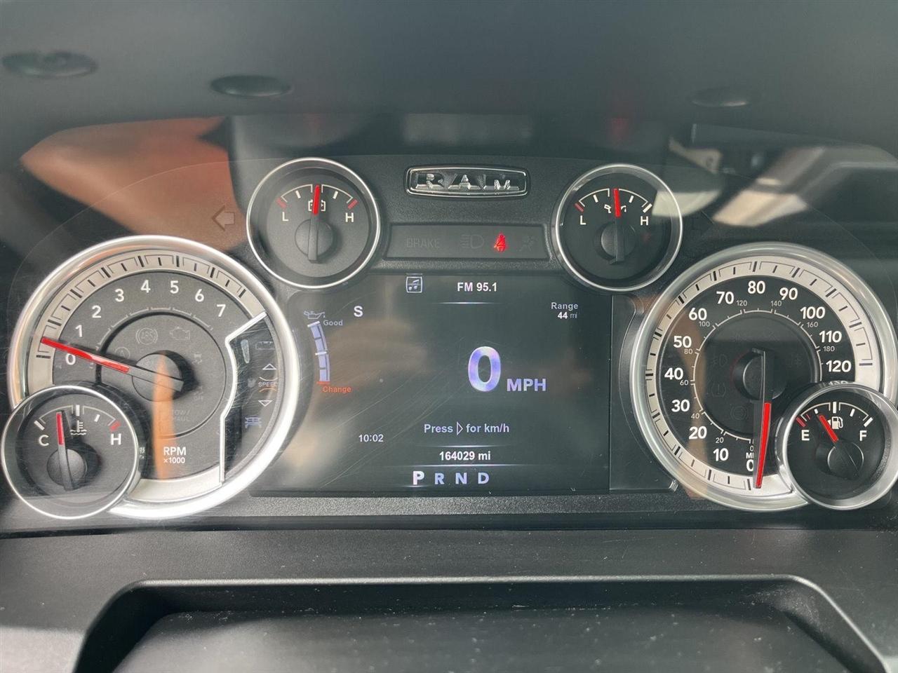 RAM 1500 SLT Crew Cab SWB 4WD 2015