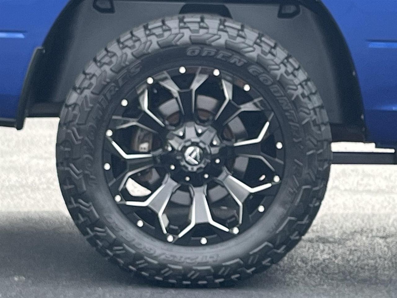 RAM 1500 SLT Crew Cab SWB 4WD 2015