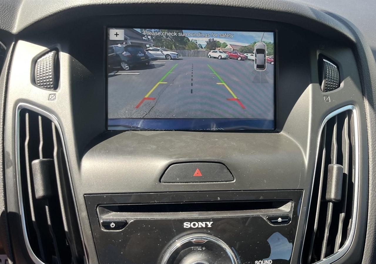 Ford Focus Titanium Hatch 2017