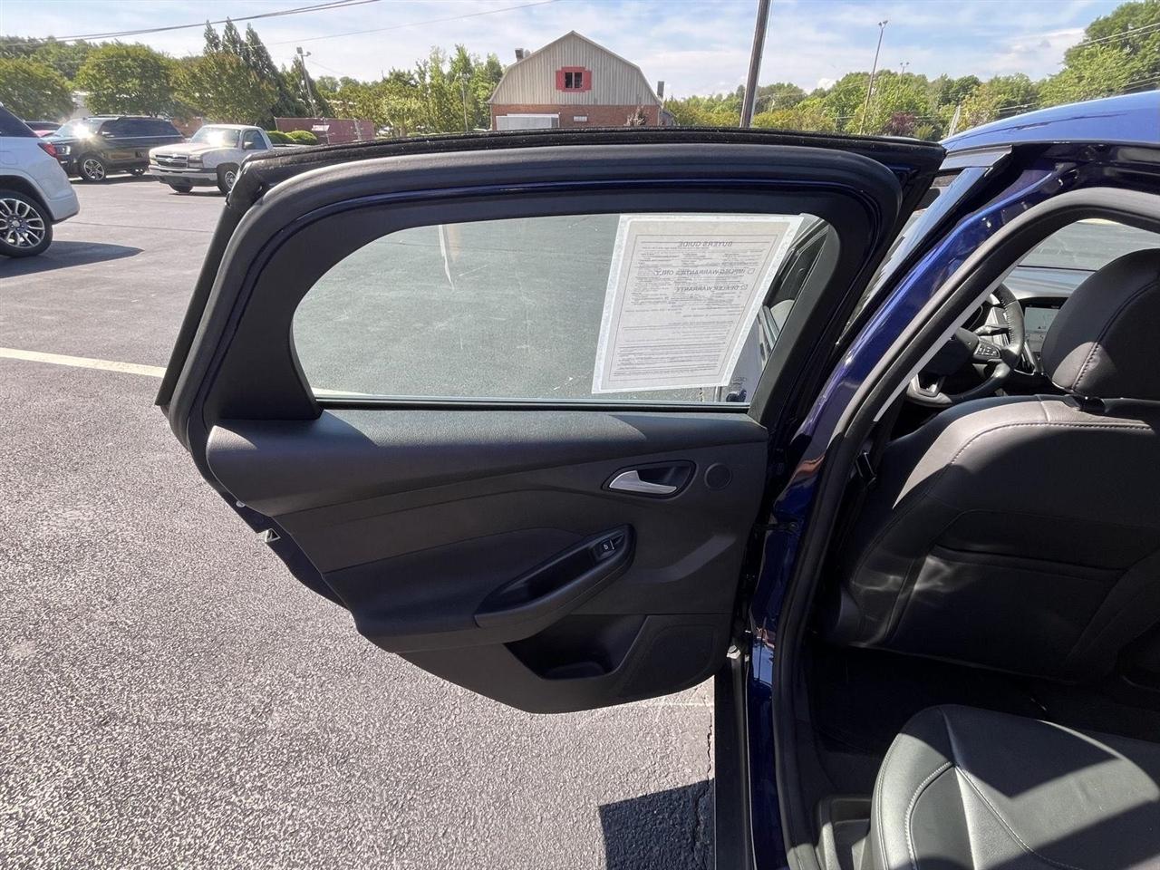 Ford Focus Titanium Hatch 2017