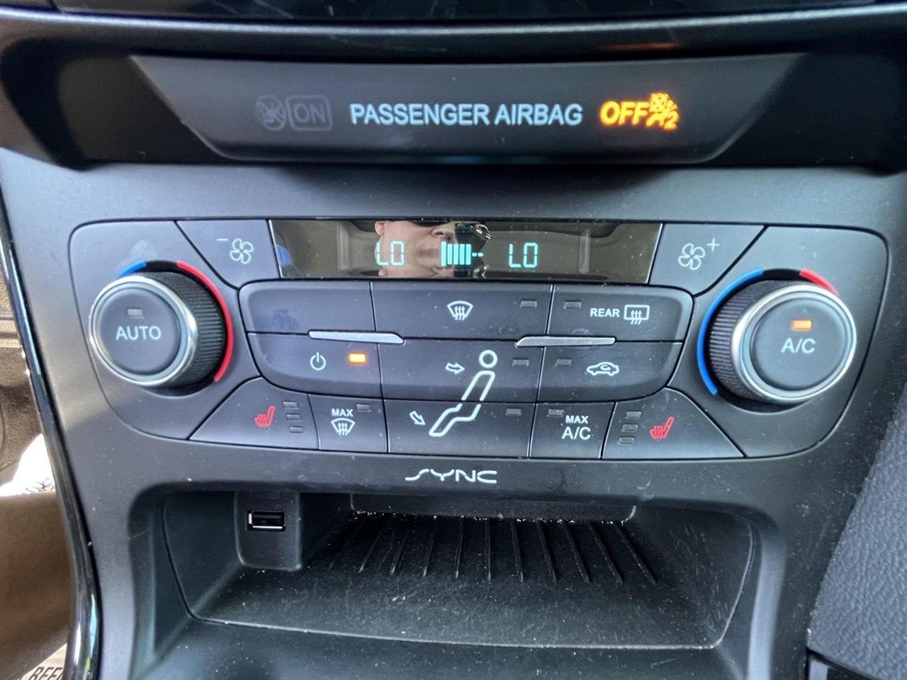 Ford Focus Titanium Hatch 2017