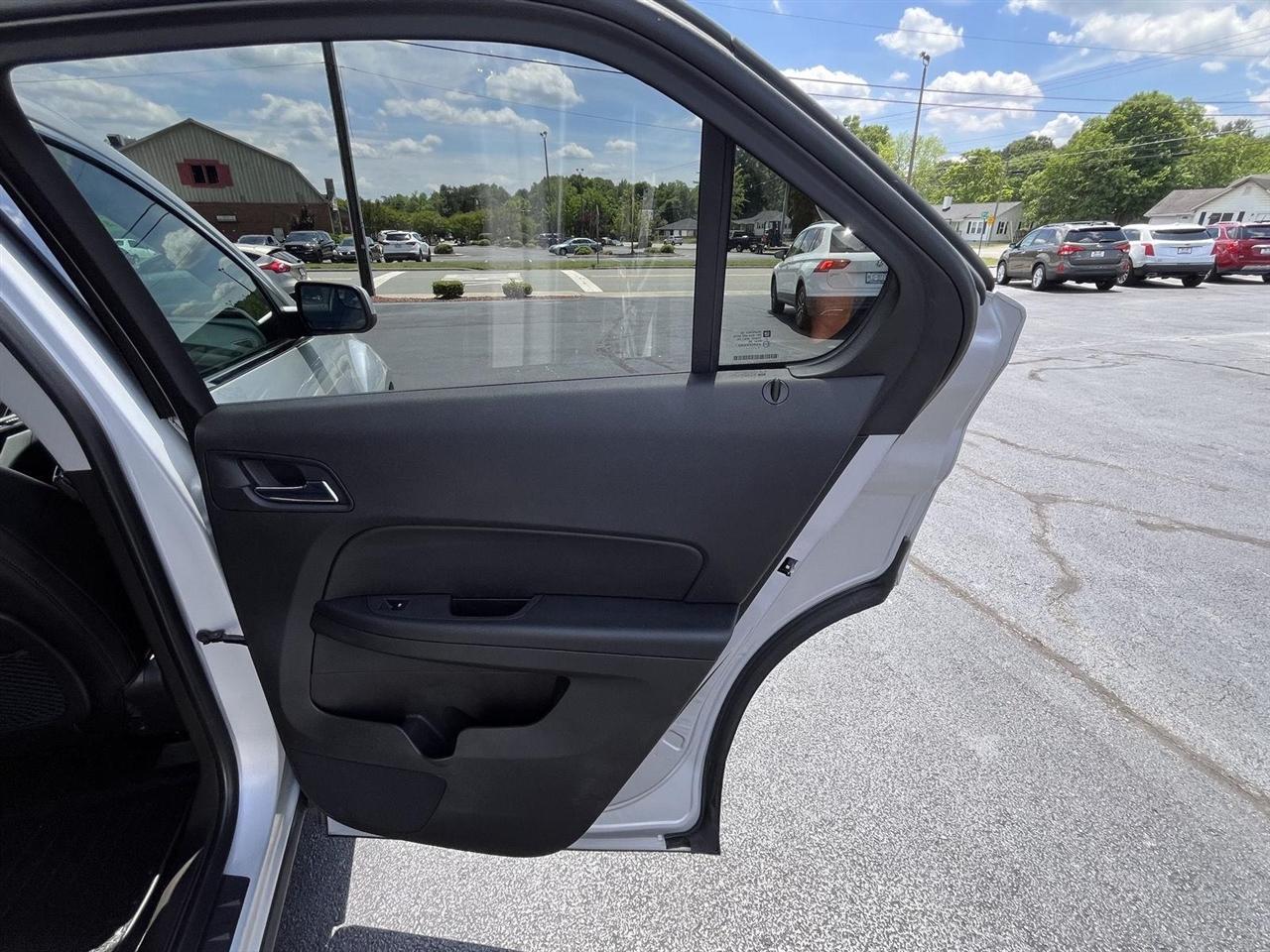 Chevrolet Equinox 2LT 2WD 2012
