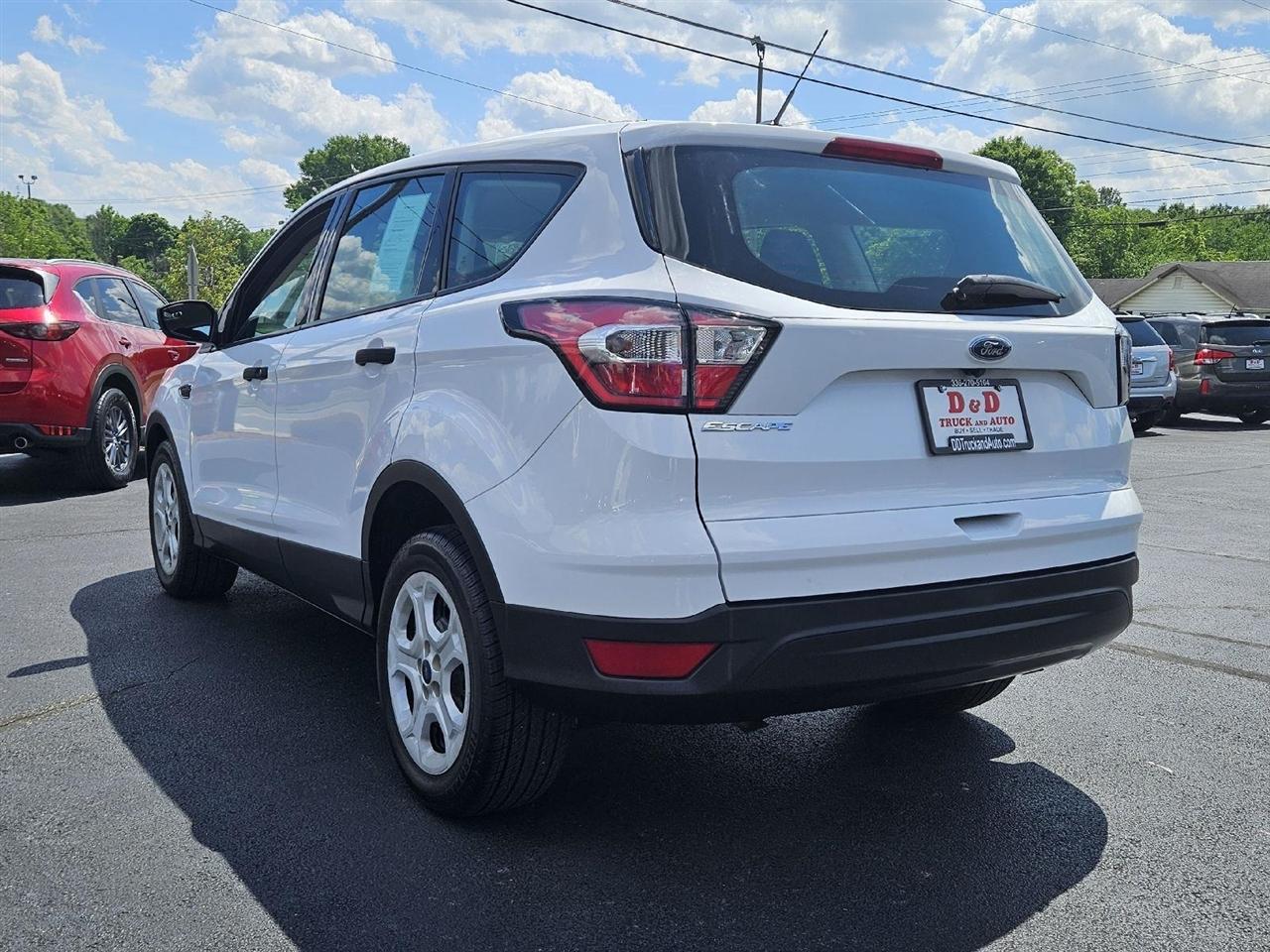 Ford Escape S FWD 2017