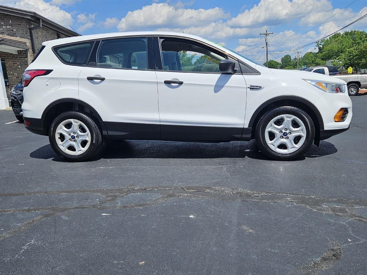 Ford Escape S FWD 2017