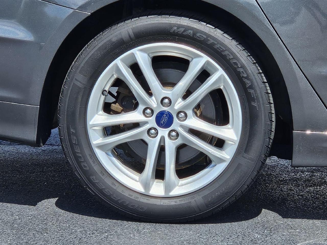 Ford Fusion SE 2018