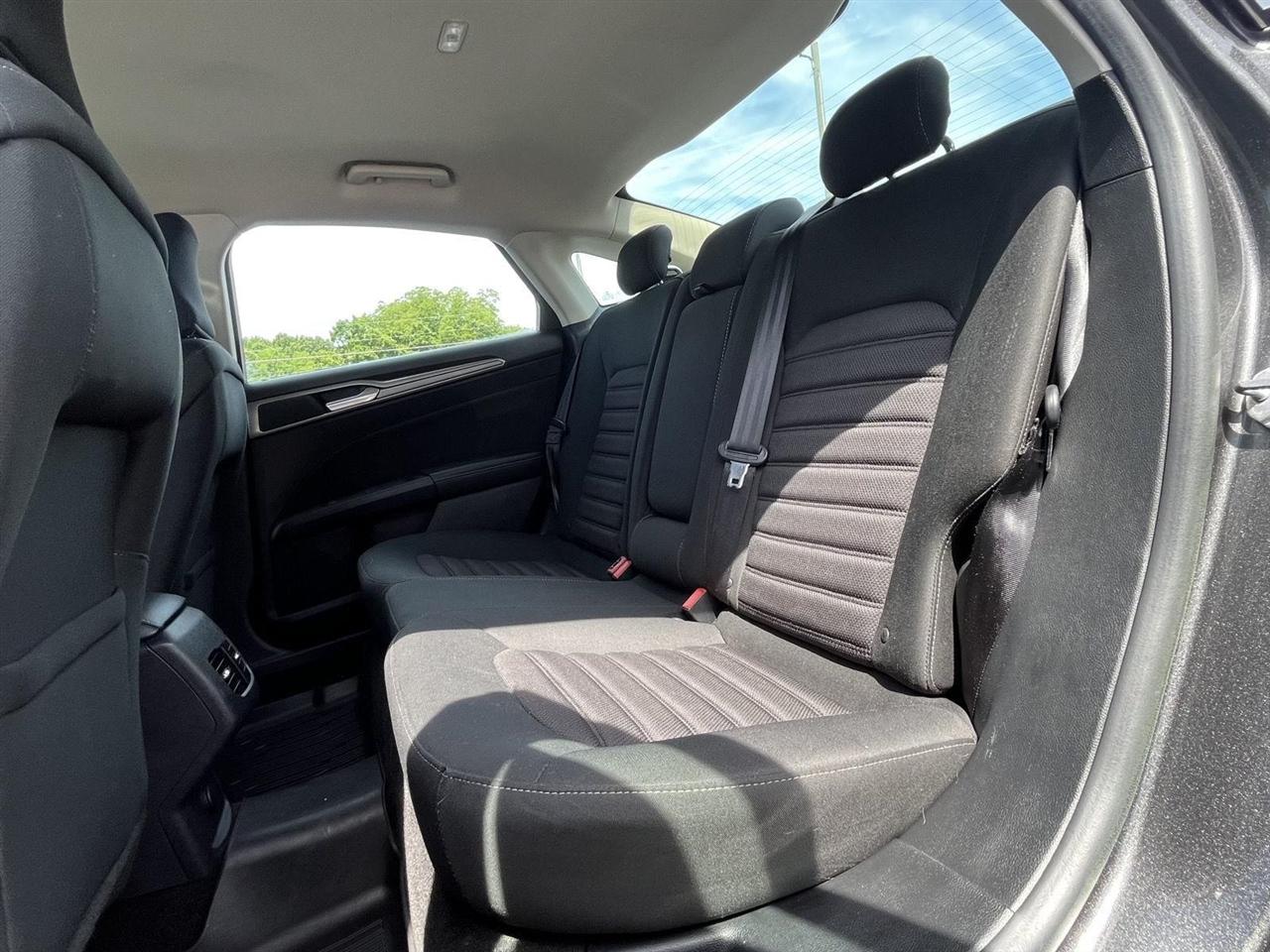 Ford Fusion SE 2018