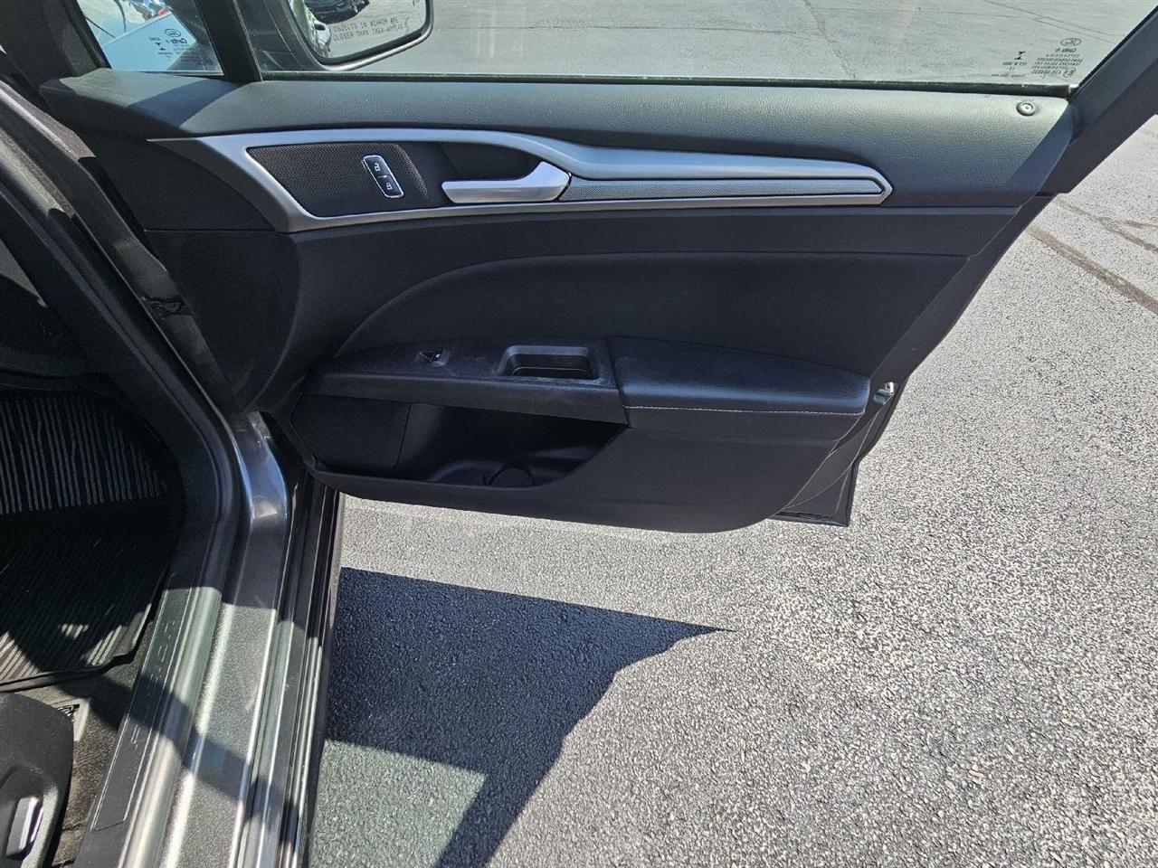 Ford Fusion SE 2018