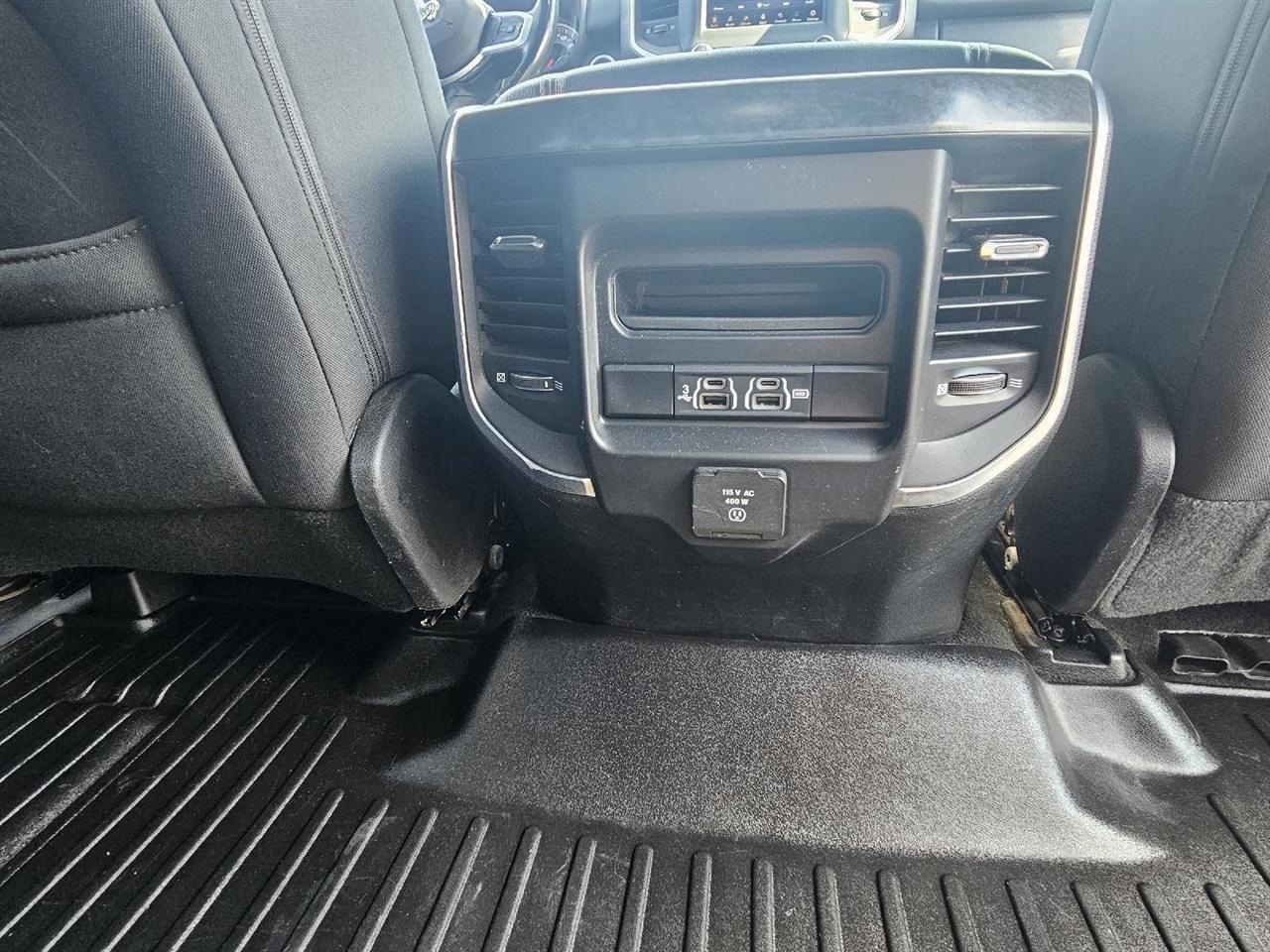 RAM 1500 Big Horn Crew Cab SWB 4WD 2019