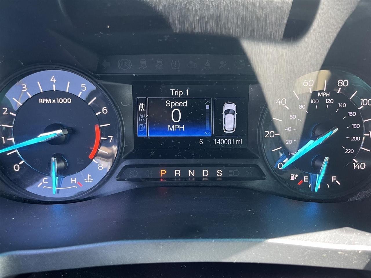 Ford Explorer Base FWD 2016