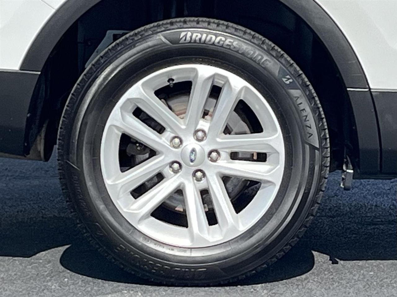 Ford Explorer Base FWD 2016