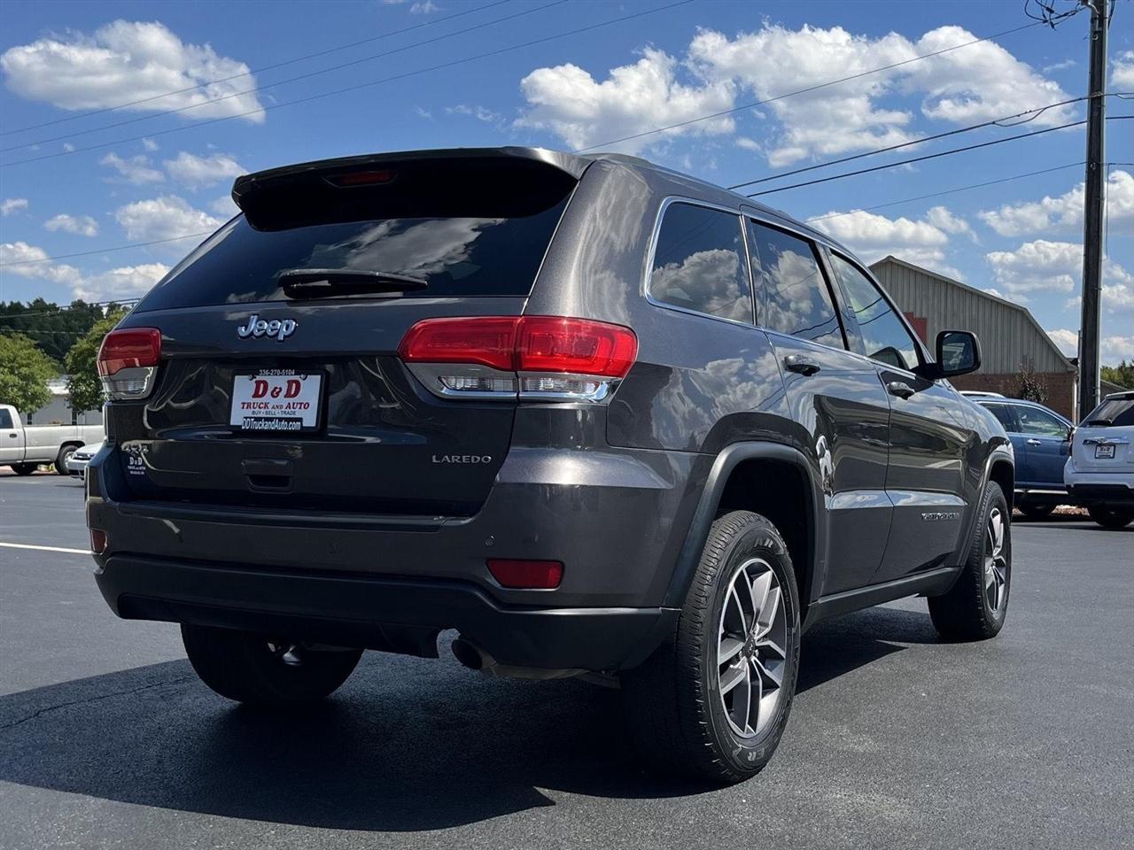 Jeep Grand Cherokee Laredo 4WD 2019