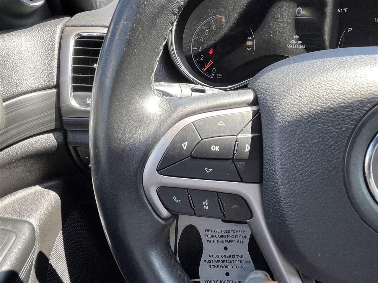 Jeep Grand Cherokee Laredo 4WD 2019