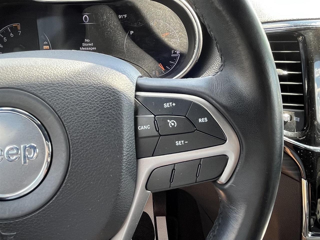 Jeep Grand Cherokee Laredo 4WD 2019