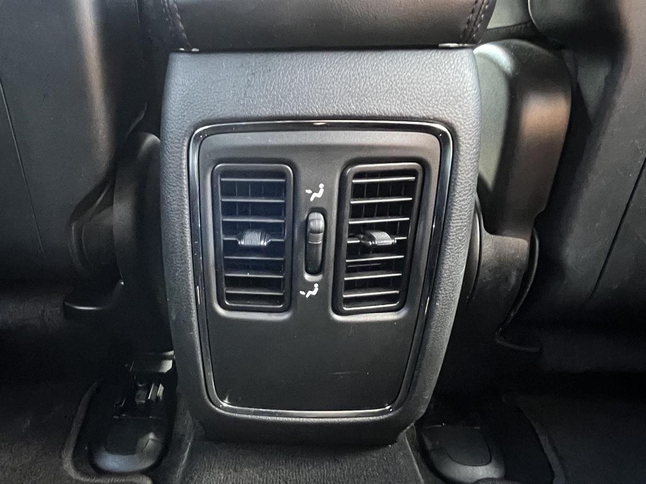 Jeep Grand Cherokee Laredo 4WD 2019