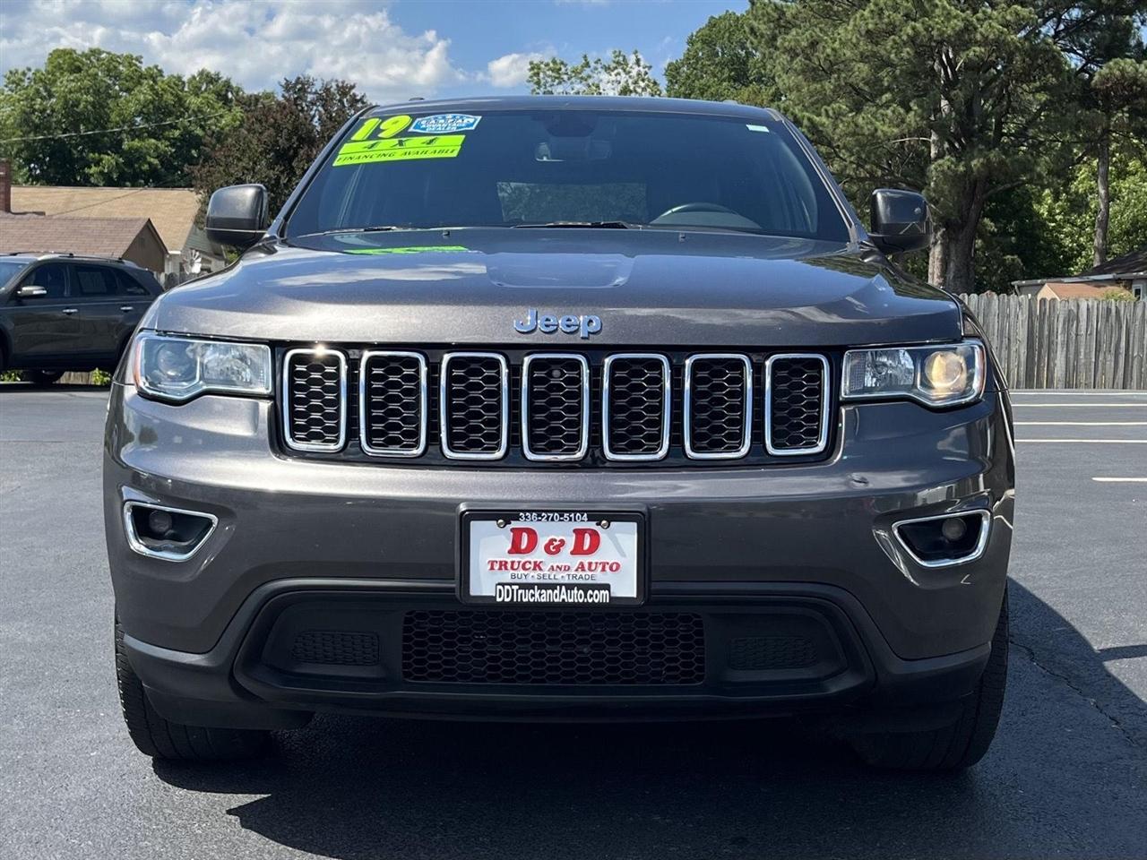 Jeep Grand Cherokee Laredo 4WD 2019