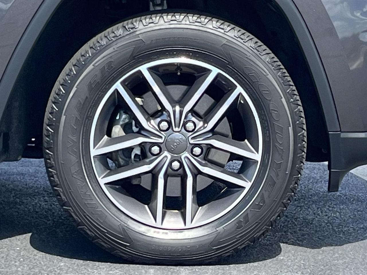 Jeep Grand Cherokee Laredo 4WD 2019