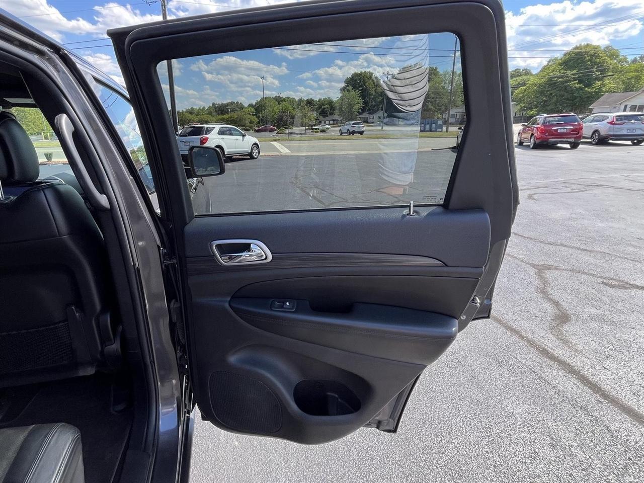 Jeep Grand Cherokee Laredo 4WD 2019
