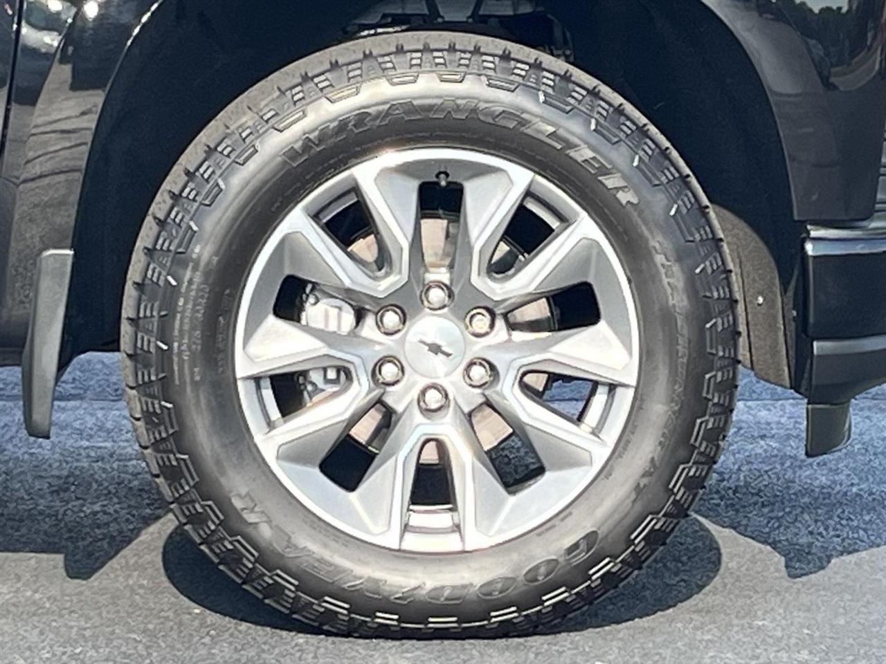 Chevrolet Silverado 1500 RST Double Cab 4WD 2021