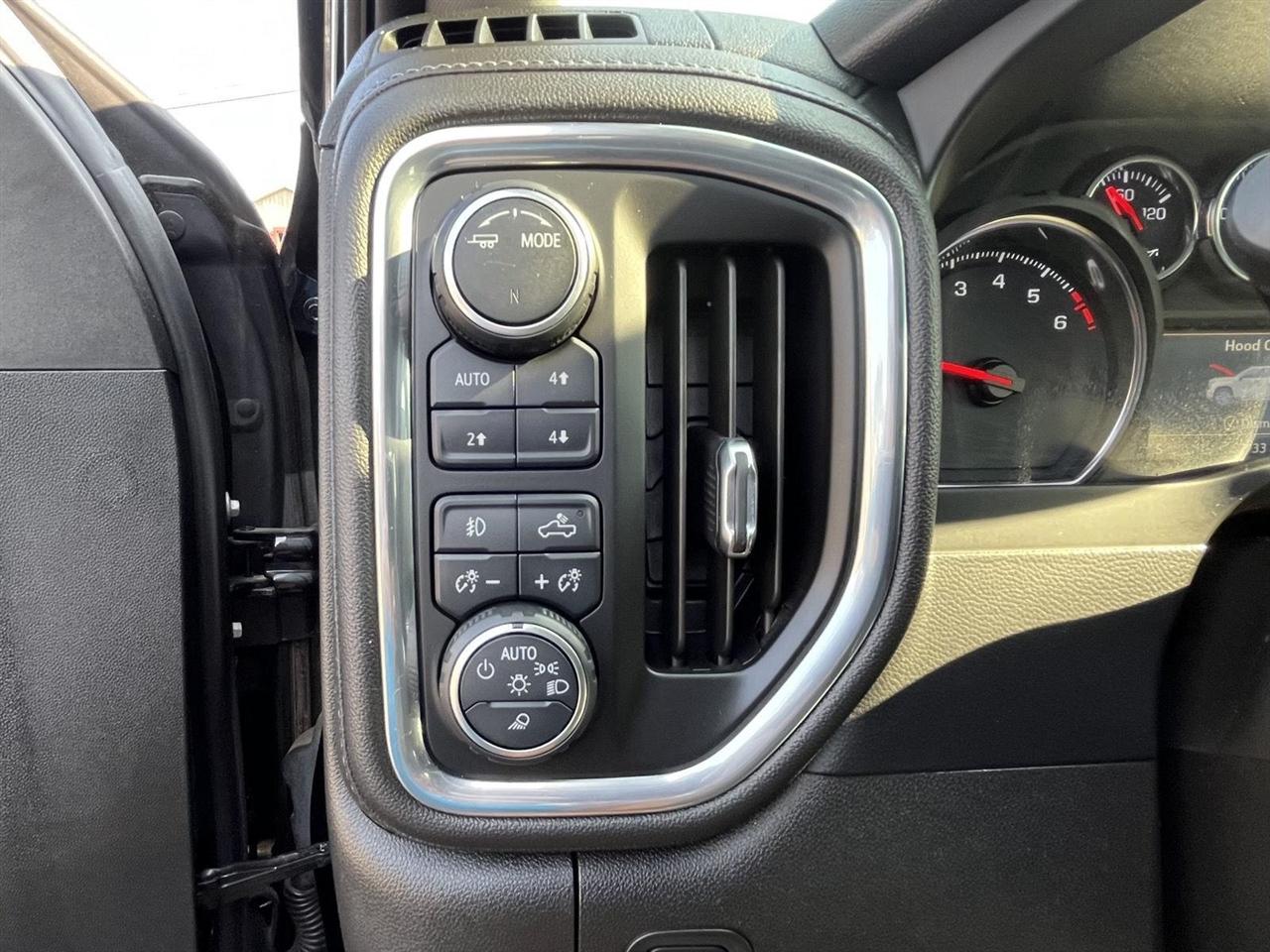 Chevrolet Silverado 1500 RST Double Cab 4WD 2021