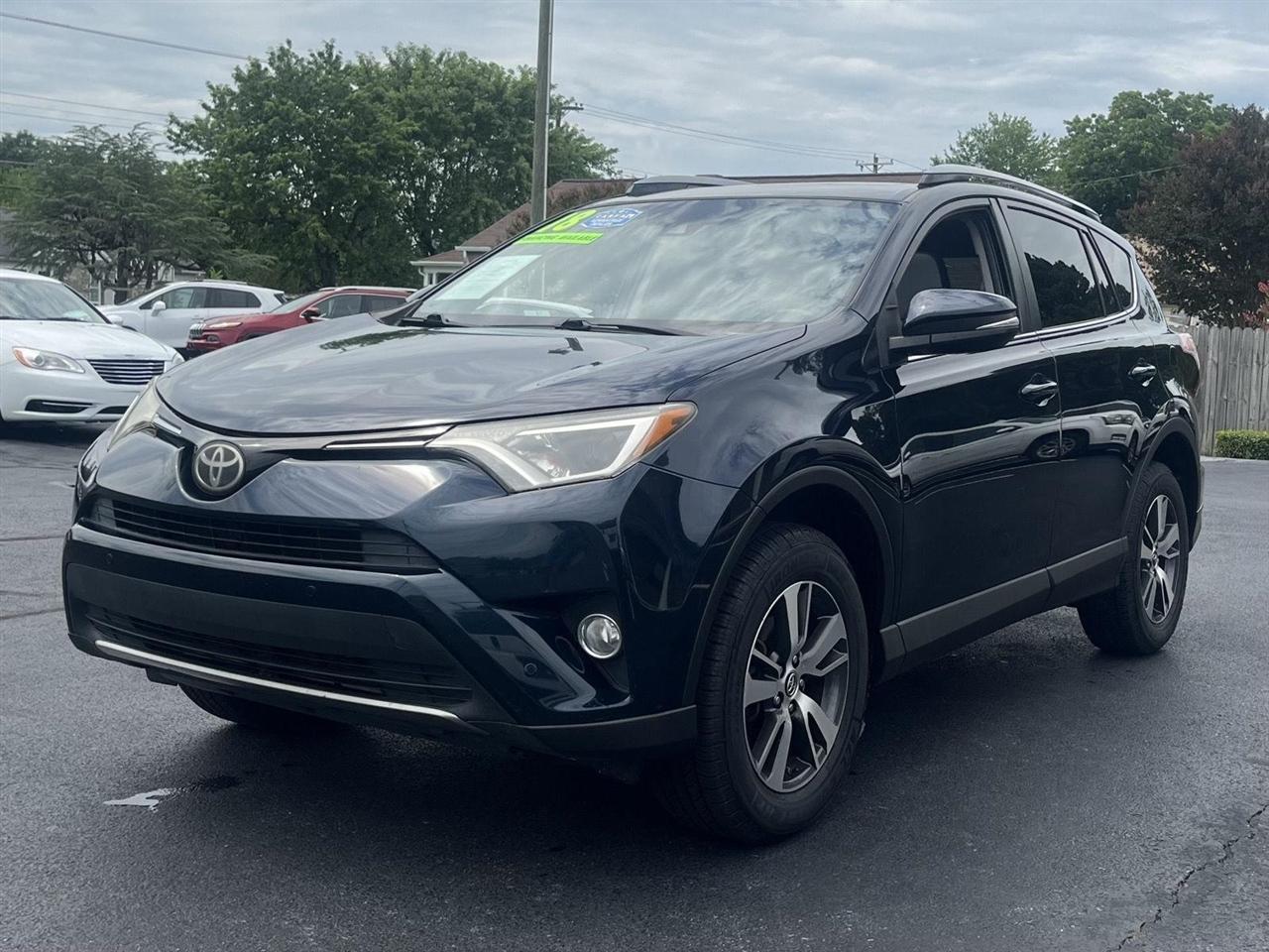 Toyota RAV4 XLE FWD 2018