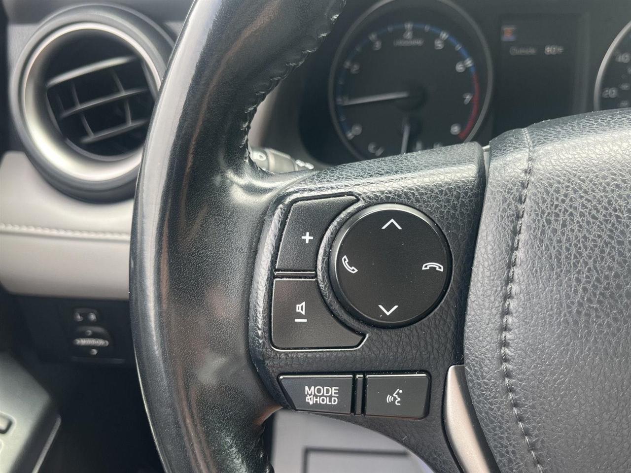 Toyota RAV4 XLE FWD 2018