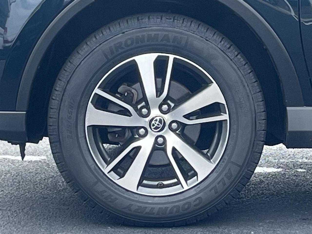 Toyota RAV4 XLE FWD 2018