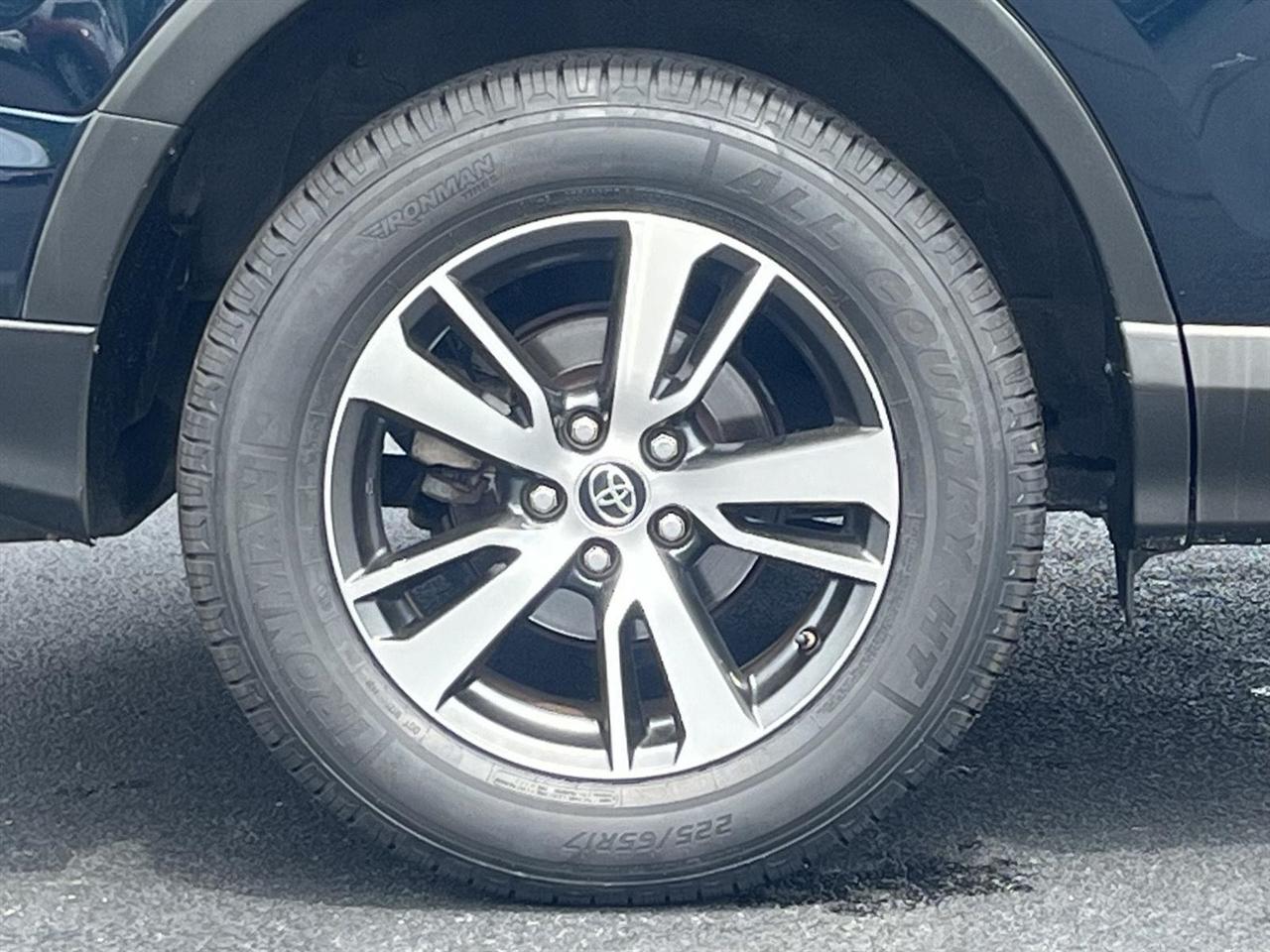 Toyota RAV4 XLE FWD 2018