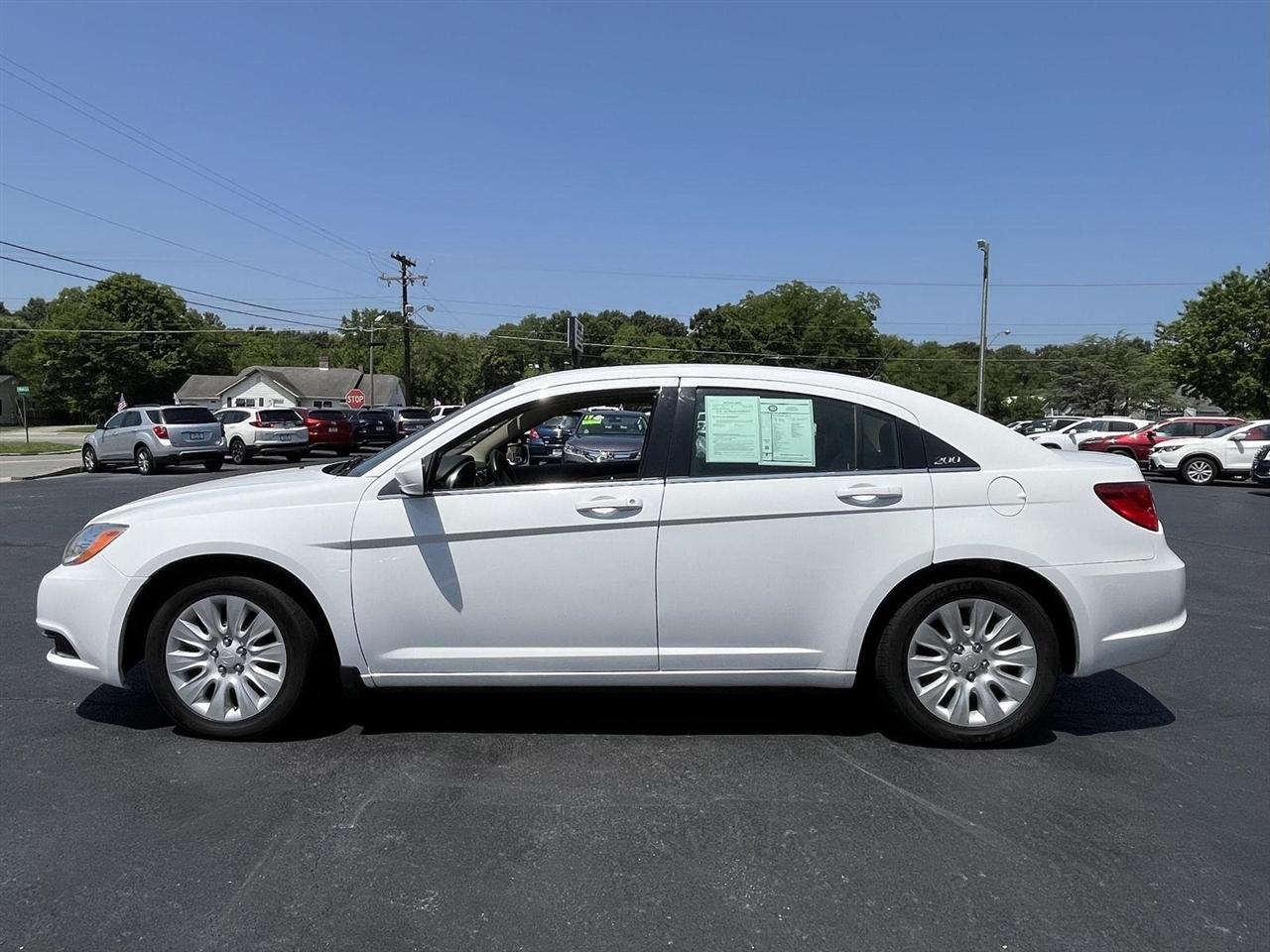Chrysler 200 LX 2013