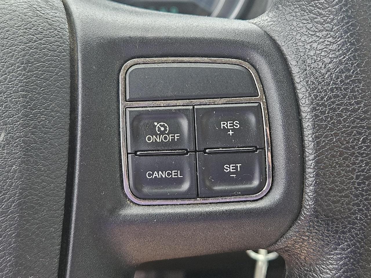 Chrysler 200 LX 2013