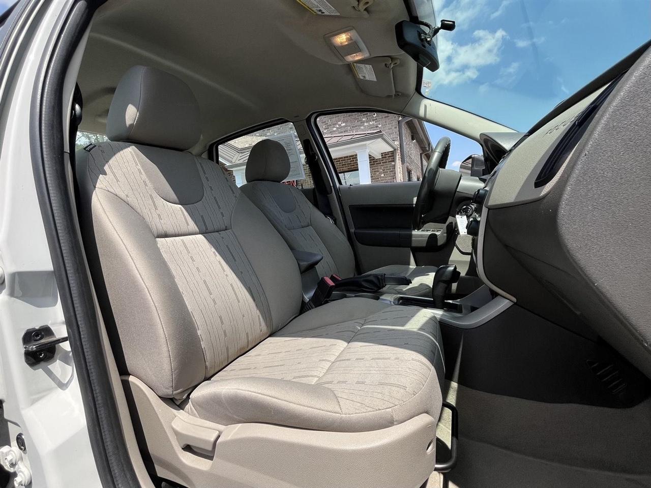 Ford Focus SE Sedan 2009