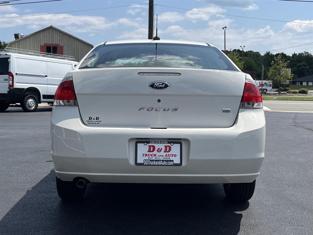 Ford Focus SE Sedan 2009